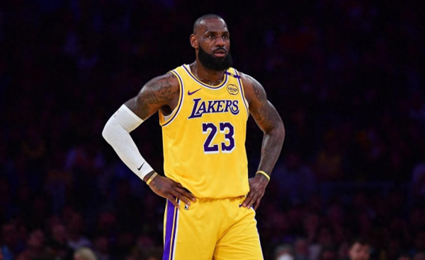 Sự nghiệp của James đã kết thú